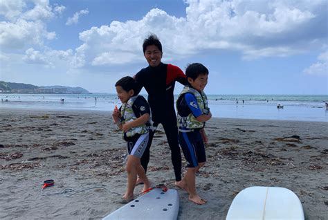 小学生向けサーフィンスクール中 男性コーチ流され不明 神奈 .